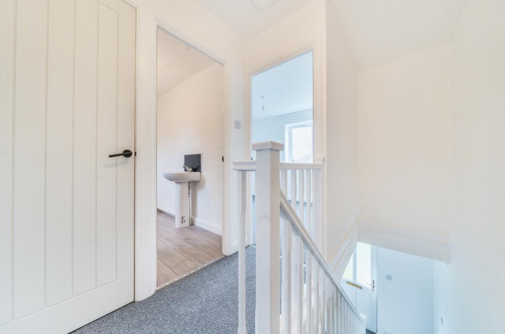 1364859-8-68e7d831912eb