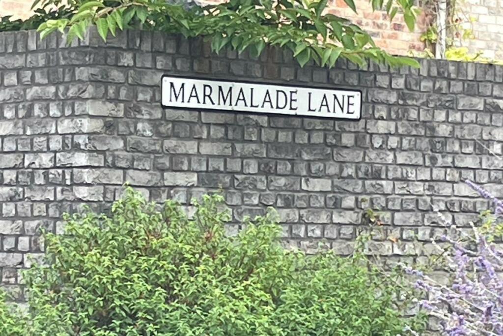 Marmalade lane