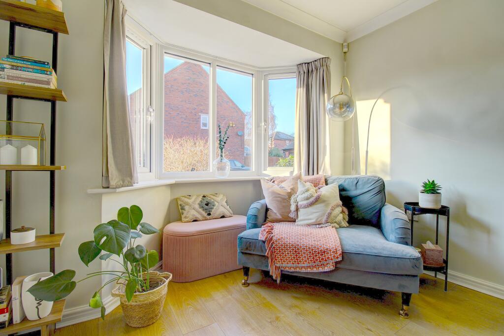 Lounge Bay Window