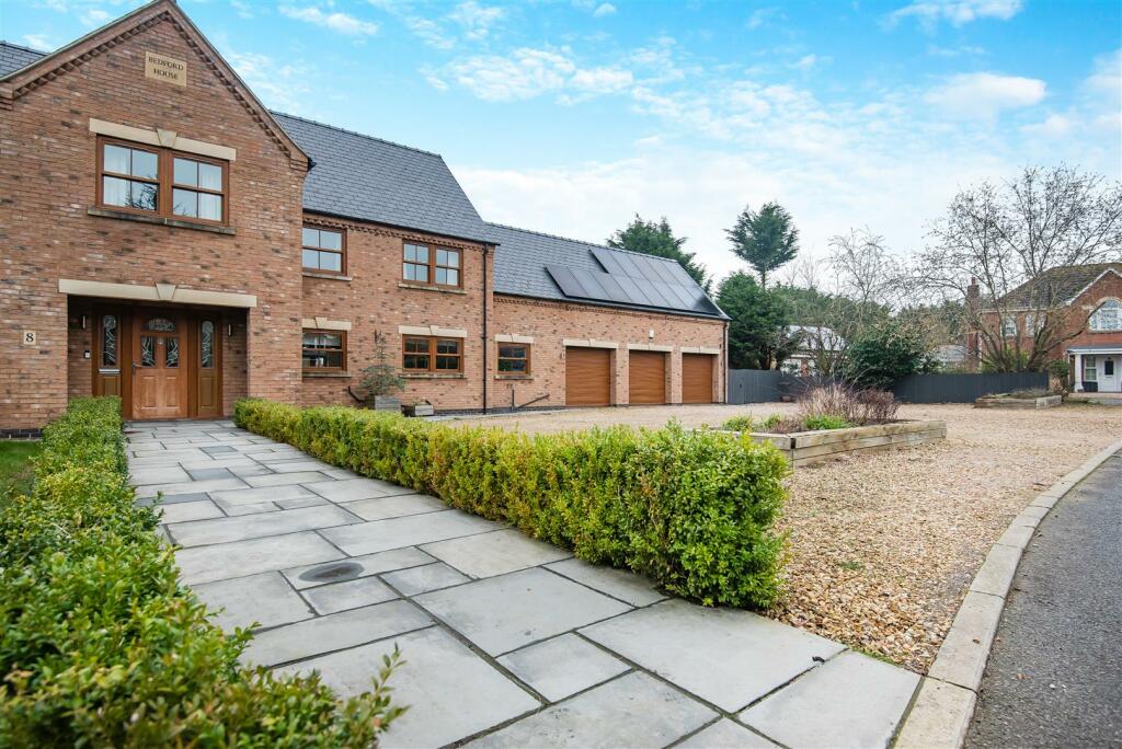 8587690-exterior07.jpg