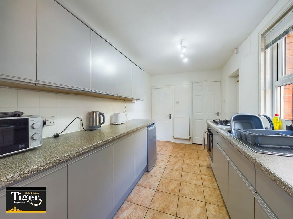 CAM03440G0-PR0152...