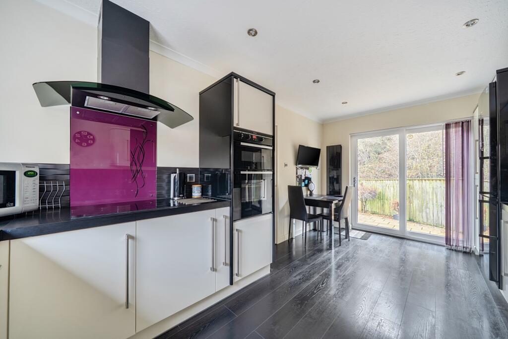 1388111-9-6936e434ccf52