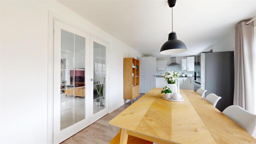 Diner / Kitchen