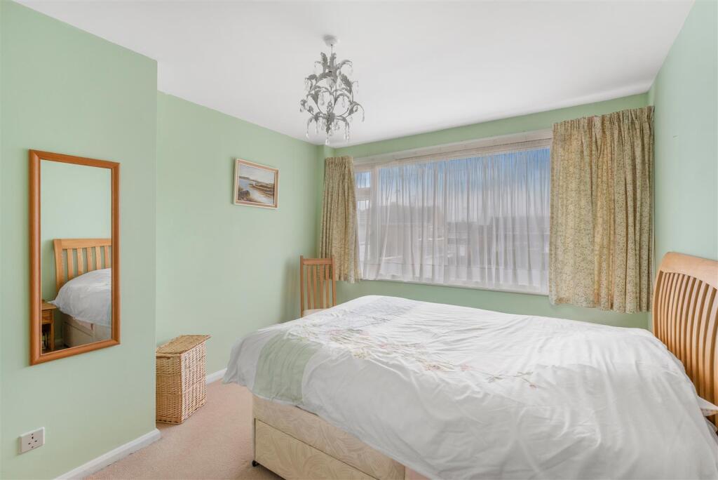 6 Wolseley Close, Banbury-19.jpg