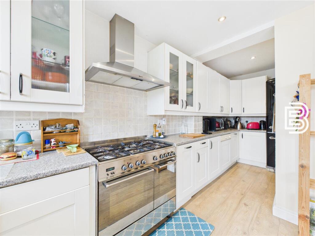 Kitchen Diner (2).jpg