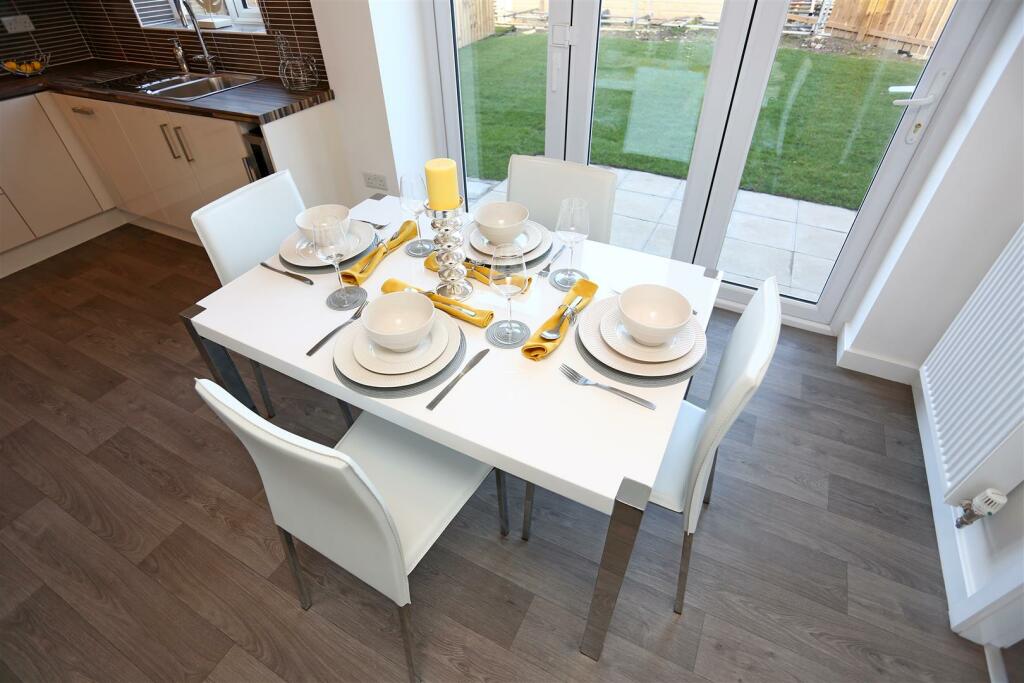 Kitchen/dining area