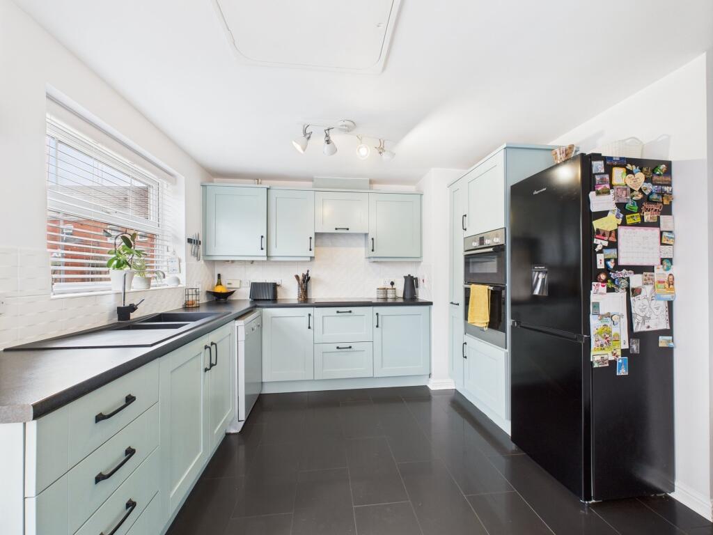 kitchen &amp; breakfast room