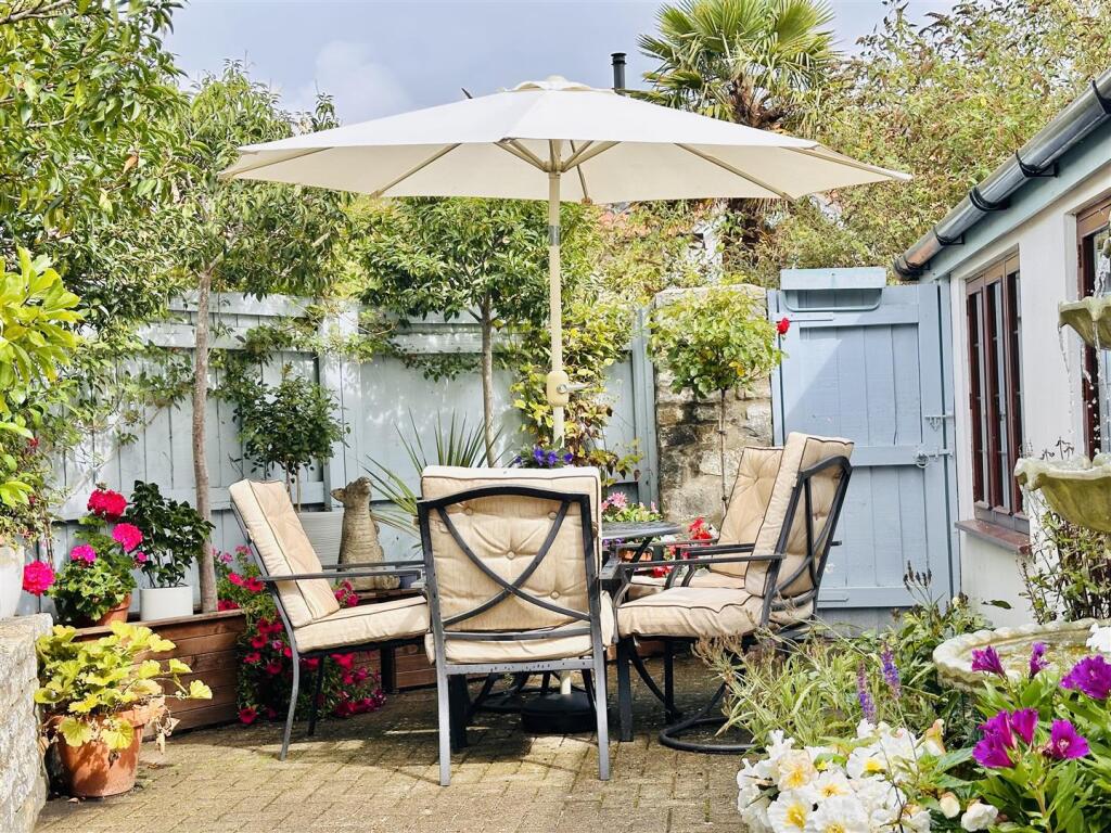 Courtyard Garden