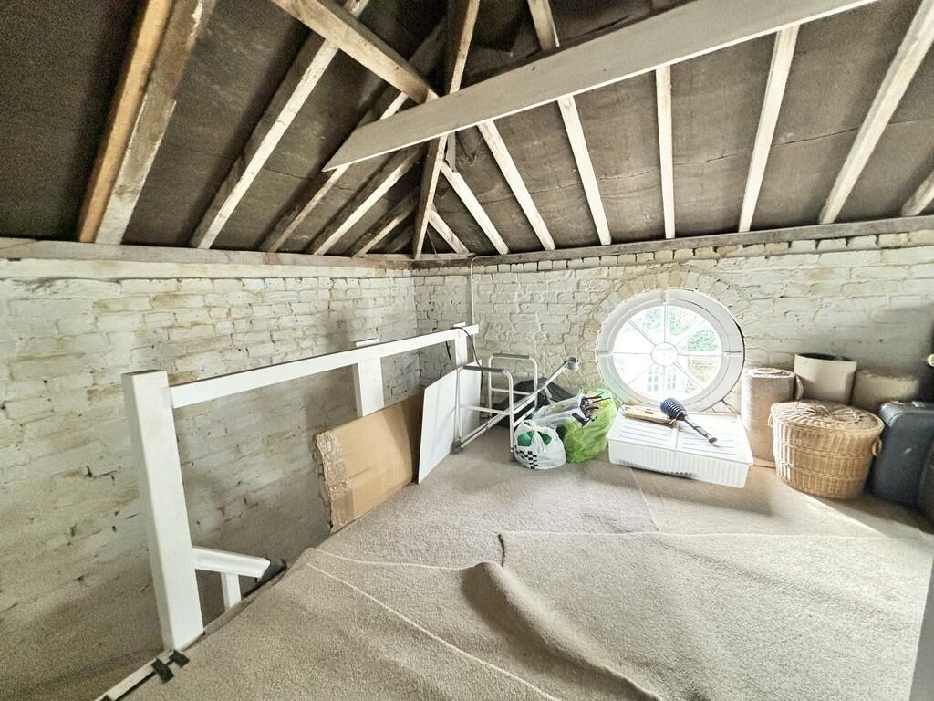 Potential annexe ...