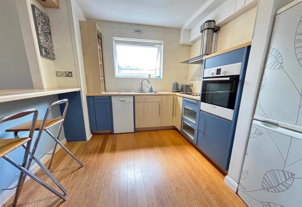 29 high point kitchen.jpg