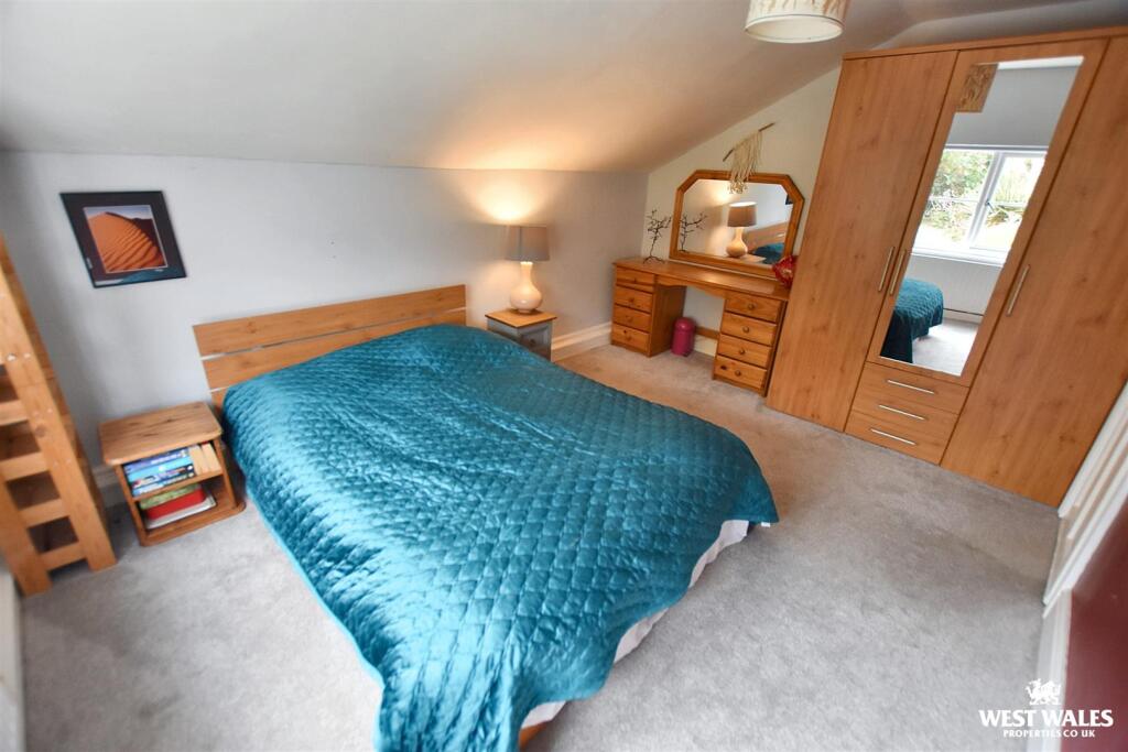 5 - 2025-10-12T213139.728.jpg