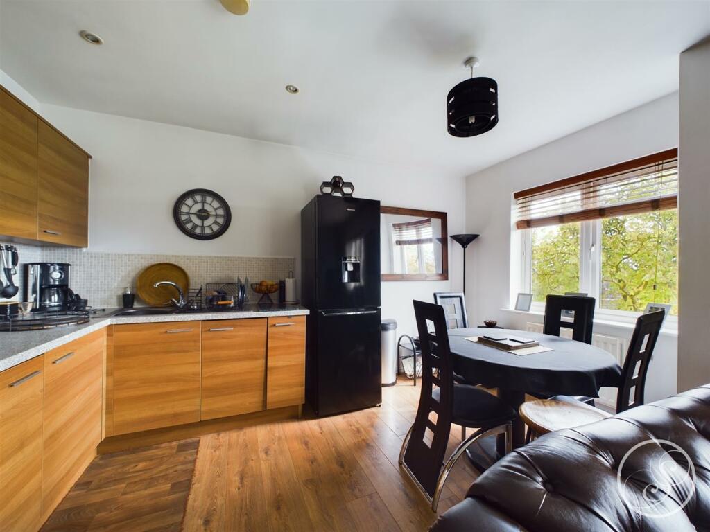 Kitchen/Diner/lounge