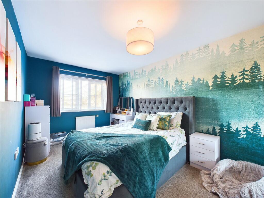 Master Bedroom To Re