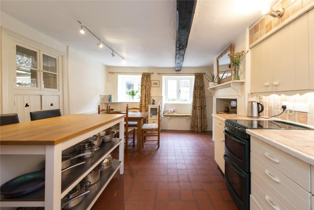 Sociable Kitchen