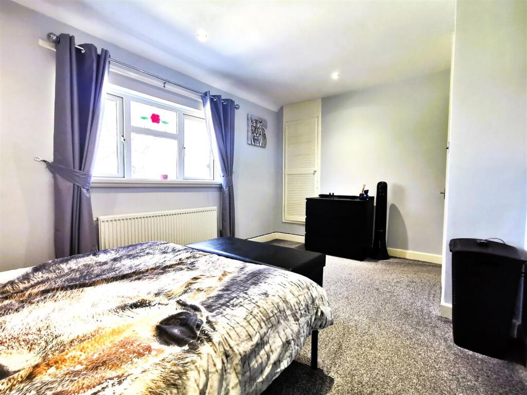 bedroom 1 3.jpg