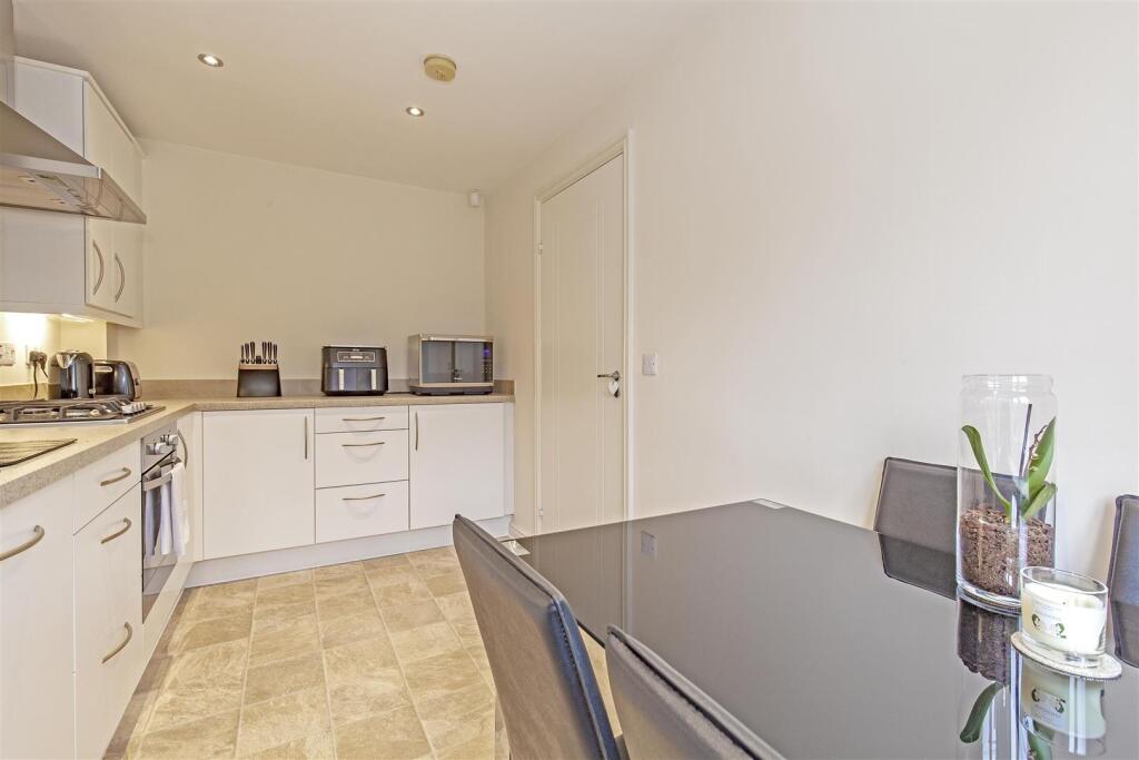 Kitchen-2.jpg