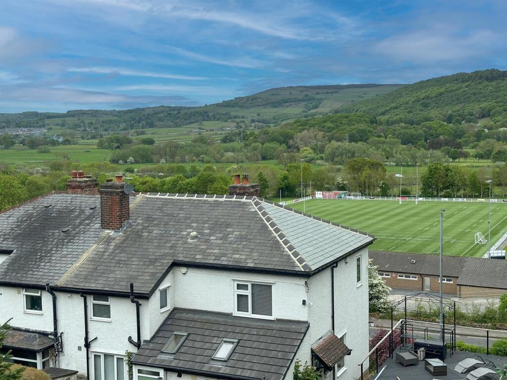 3 bed semi-detached property, Utley