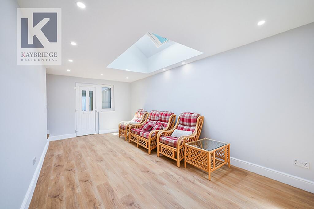 Anmer Close, Tadworth