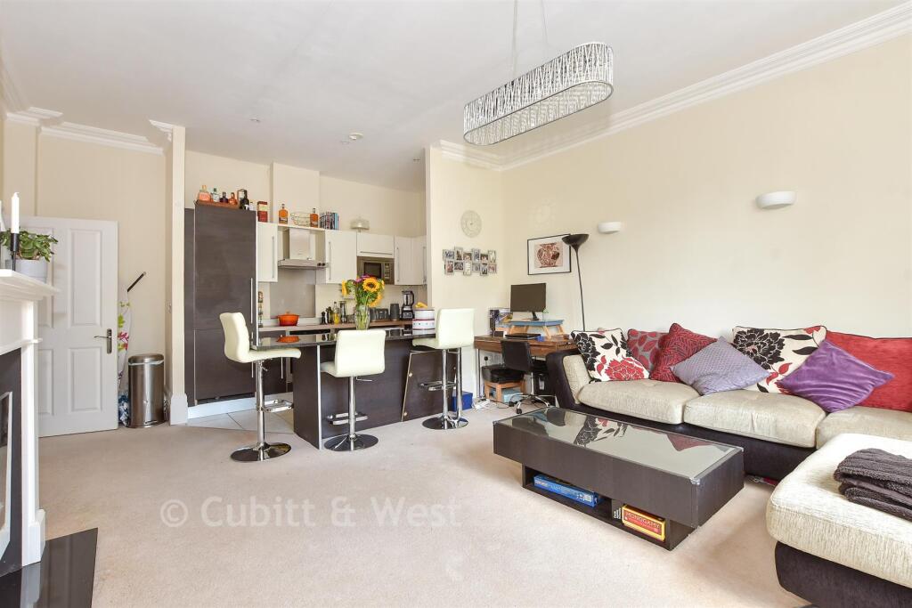 Kitchen/Lounge/Dining Room