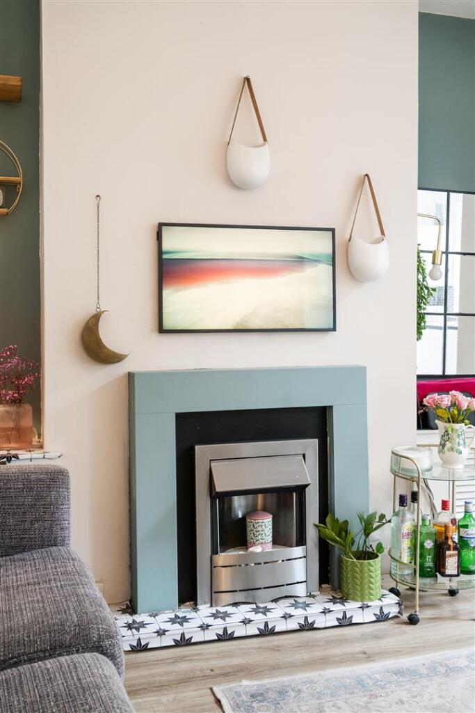 PHYLLIS AVENUE, 18 (6).jpg