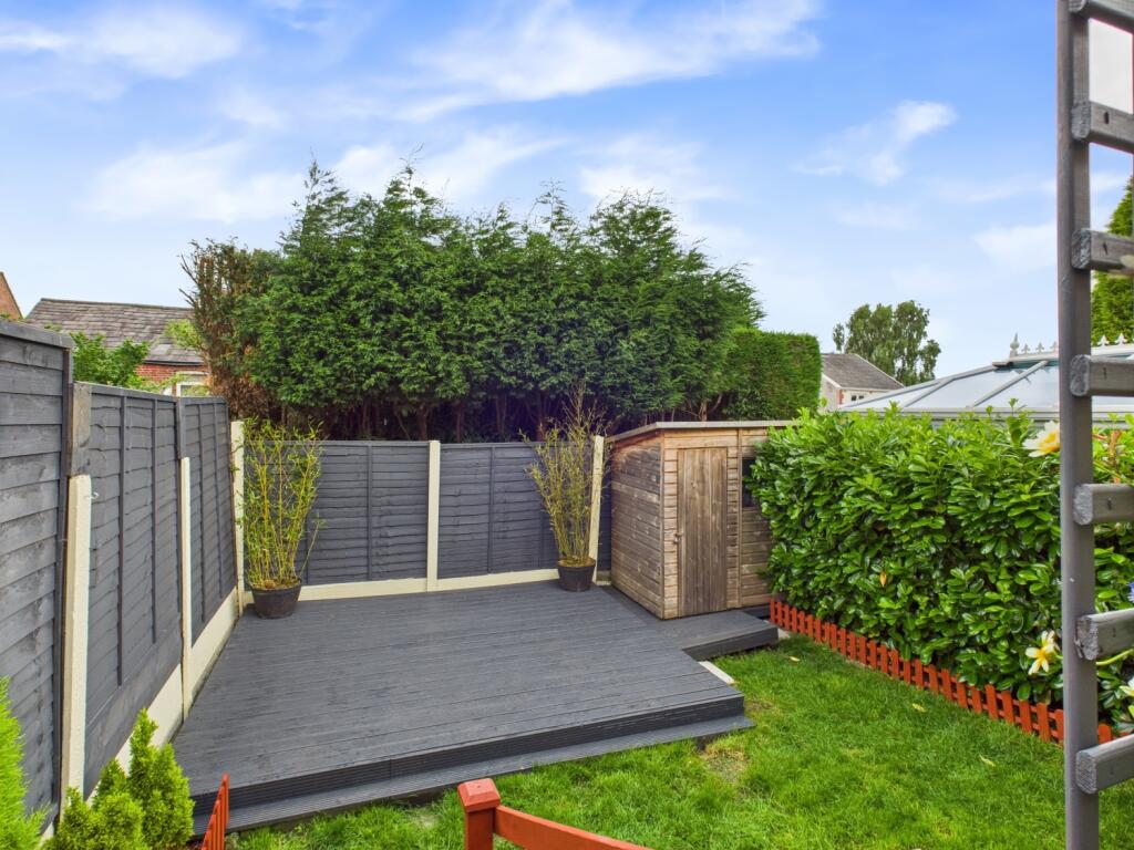 CAM03729G0-PR0077-STILL020