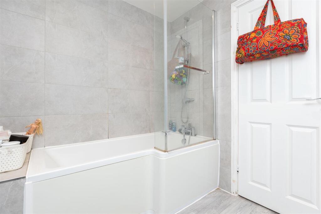 82 Whinbush Road-12.jpg