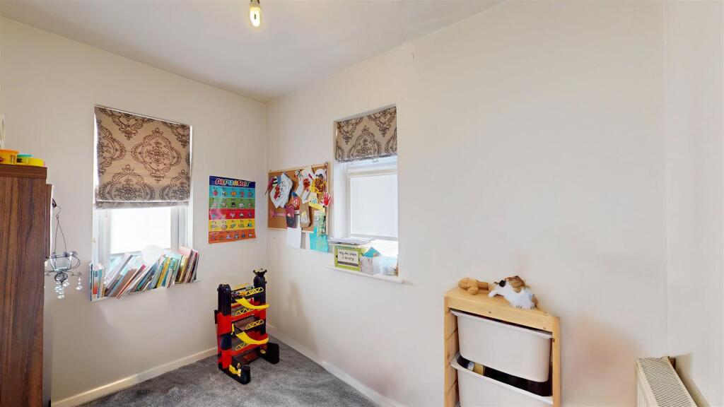 RDHN6P-NfUyzMyZNN-tbhA copy.jpg