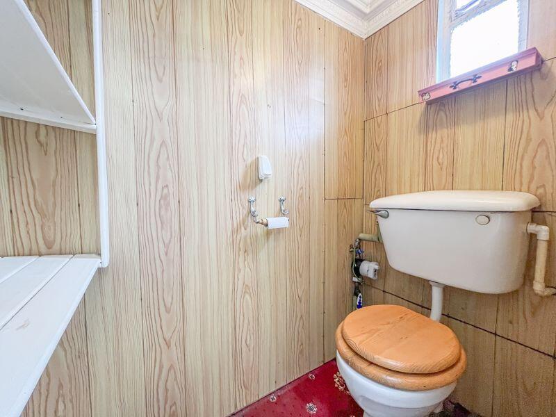 GROUND FLOOR WC