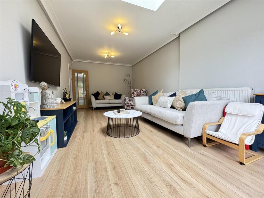 IMG_1960 (Large).JPG