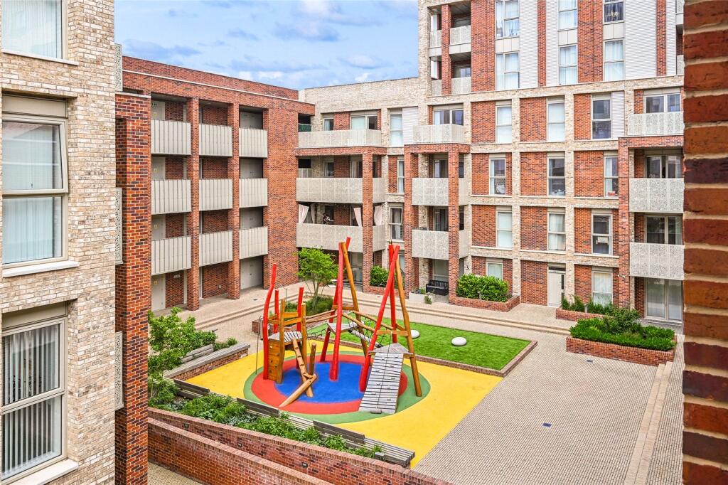 Crane Court