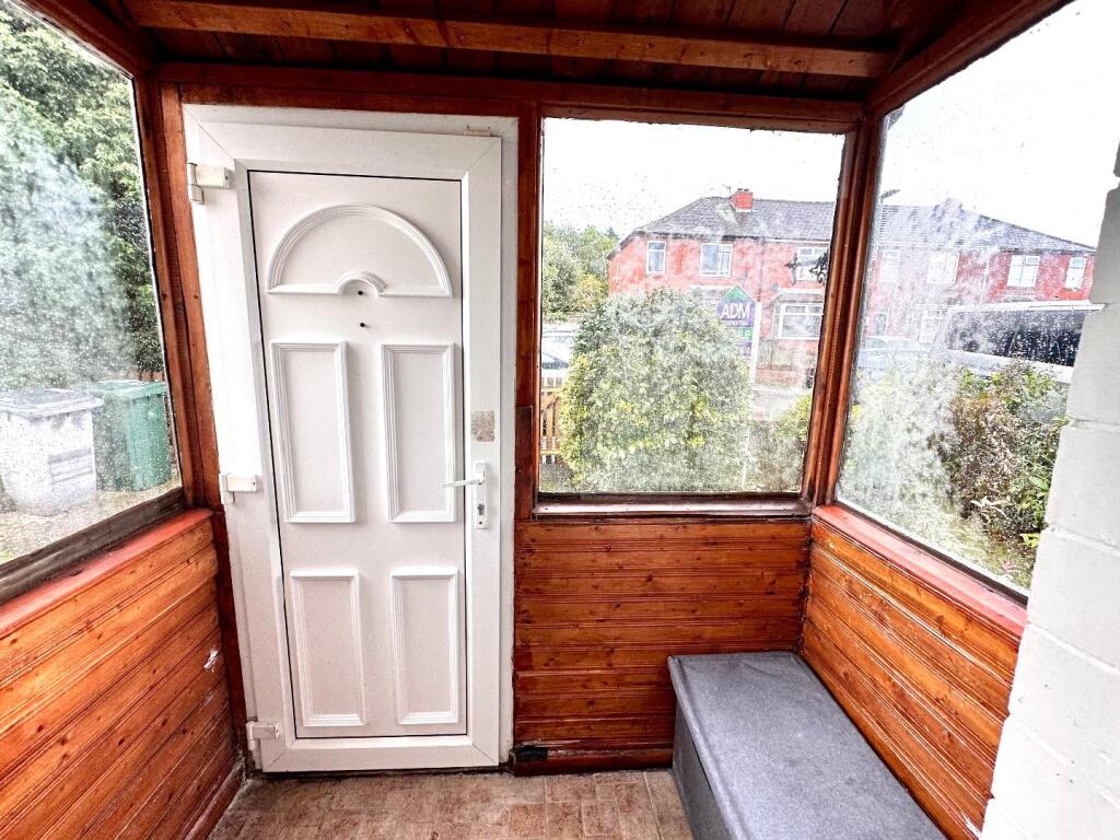 VESTIBULE