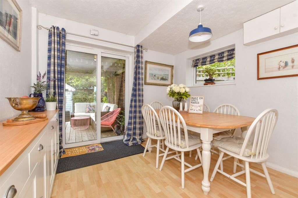 Kitchen/ Diner