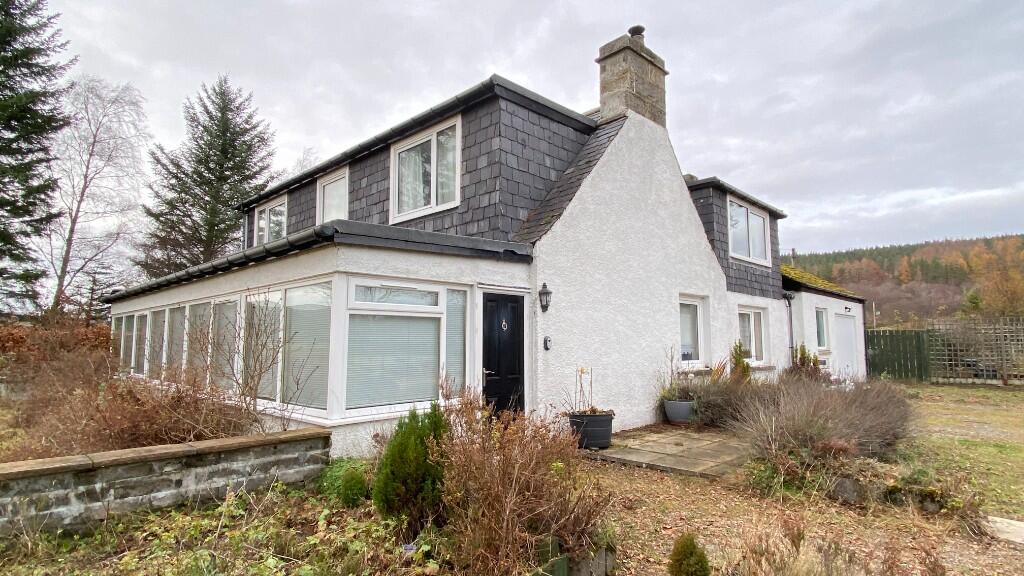 Culeave Cottage, Strathcarron, Ardgay, Sutherland, IV24 3BP