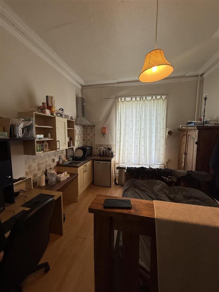pic 3.jpg