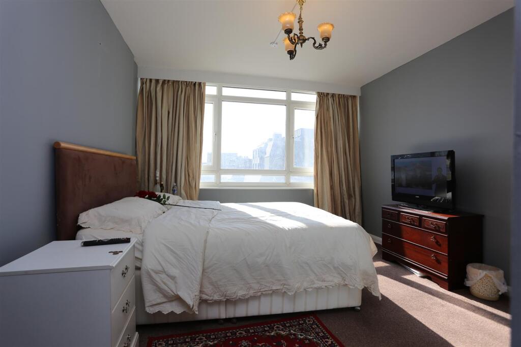 1a Sussex Heights (11).JPG