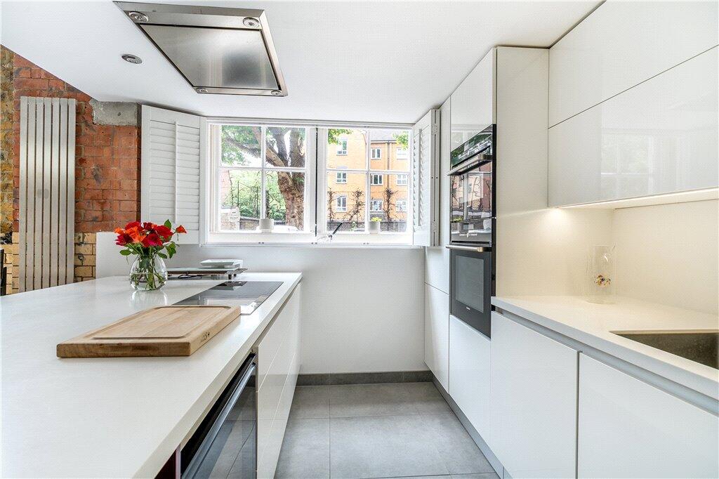 Reception/Kitchen