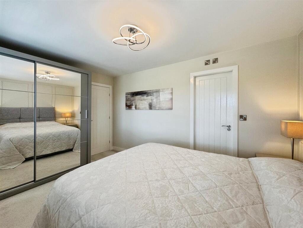 ed393385-9-41F5-A6FC-C638AD352D5E-9917-00000661496