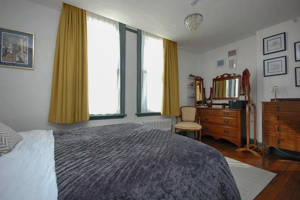 Bedroom 2.jpg