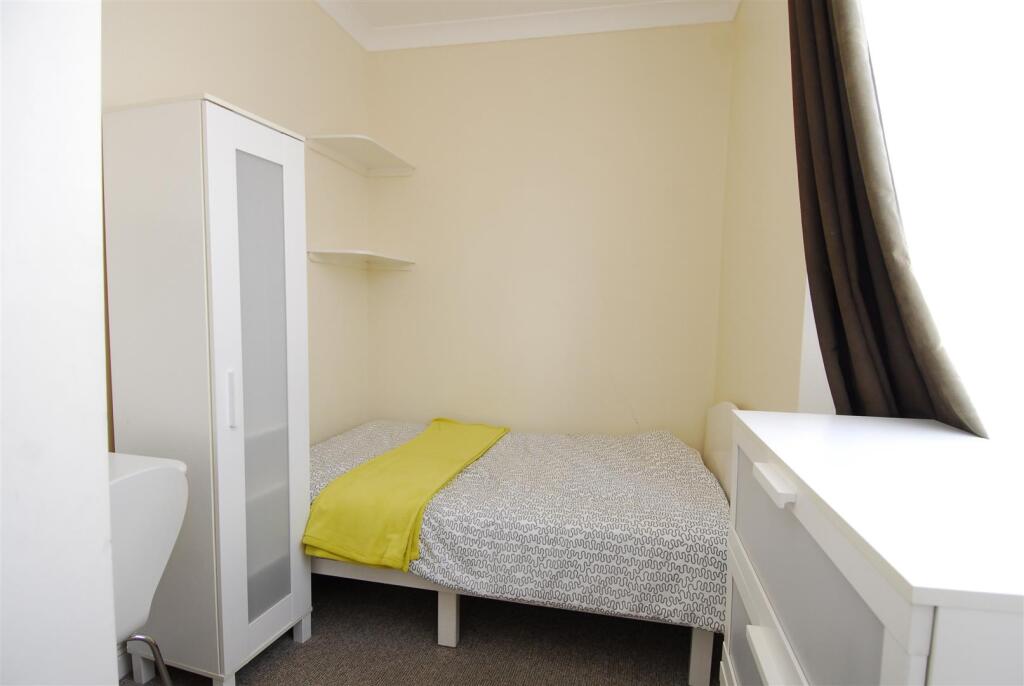 42FurzehillRd011.JPG