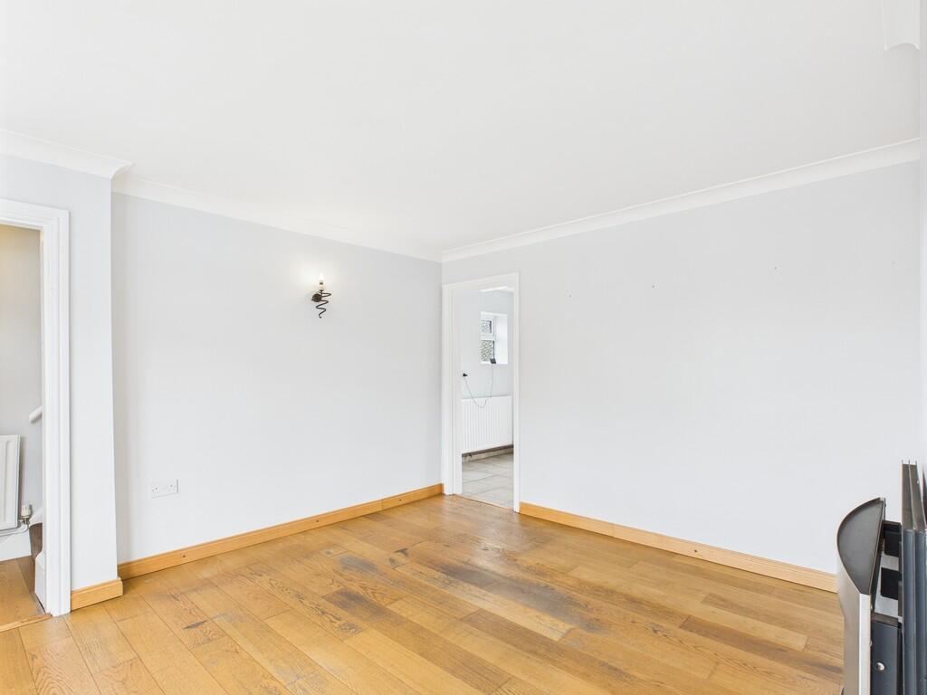 CAM03582G0-PR0124...