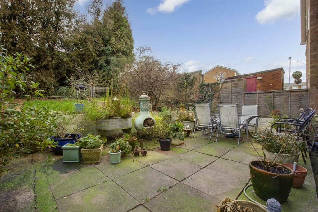 93 Gayhurst Road, HP13 7XJ (LOW RES)-12.jpg