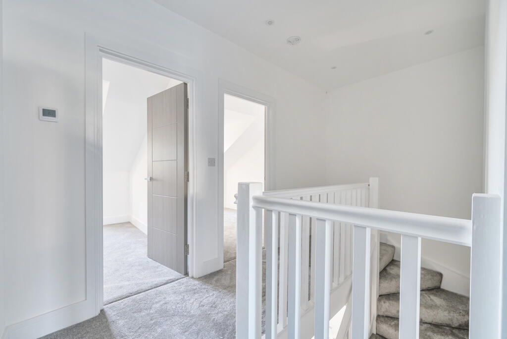 1358821-7-68e3e74...