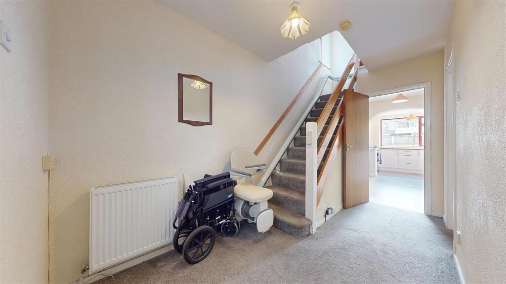 Stanley Avenue Hallway