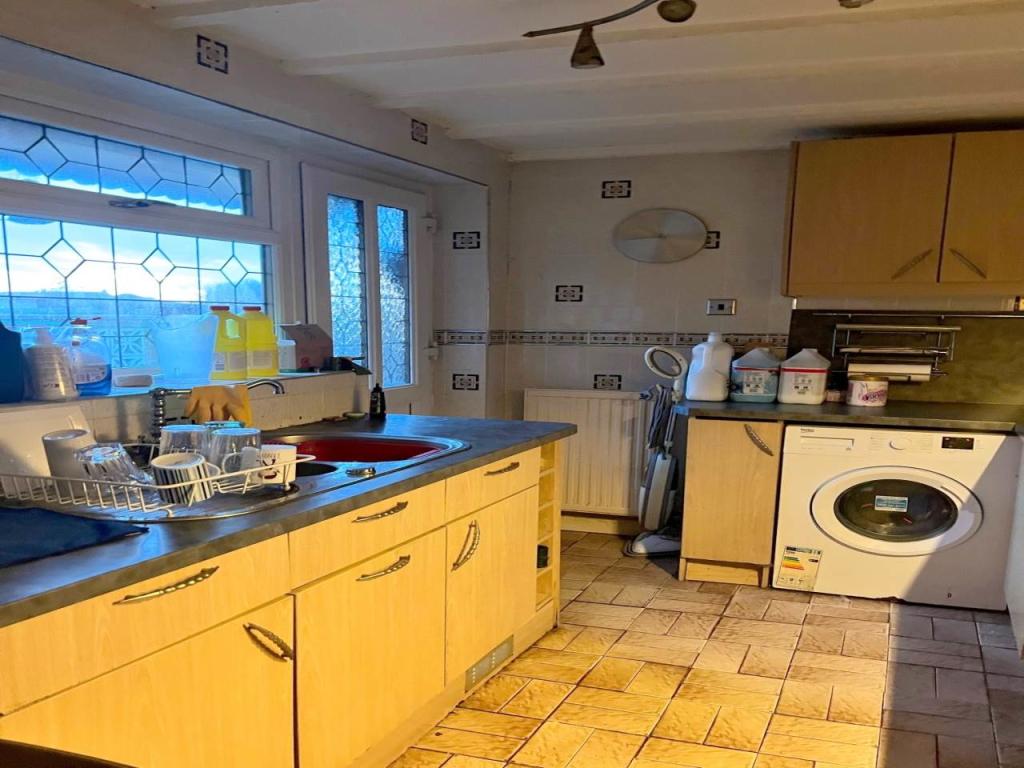 Kitchen 1
