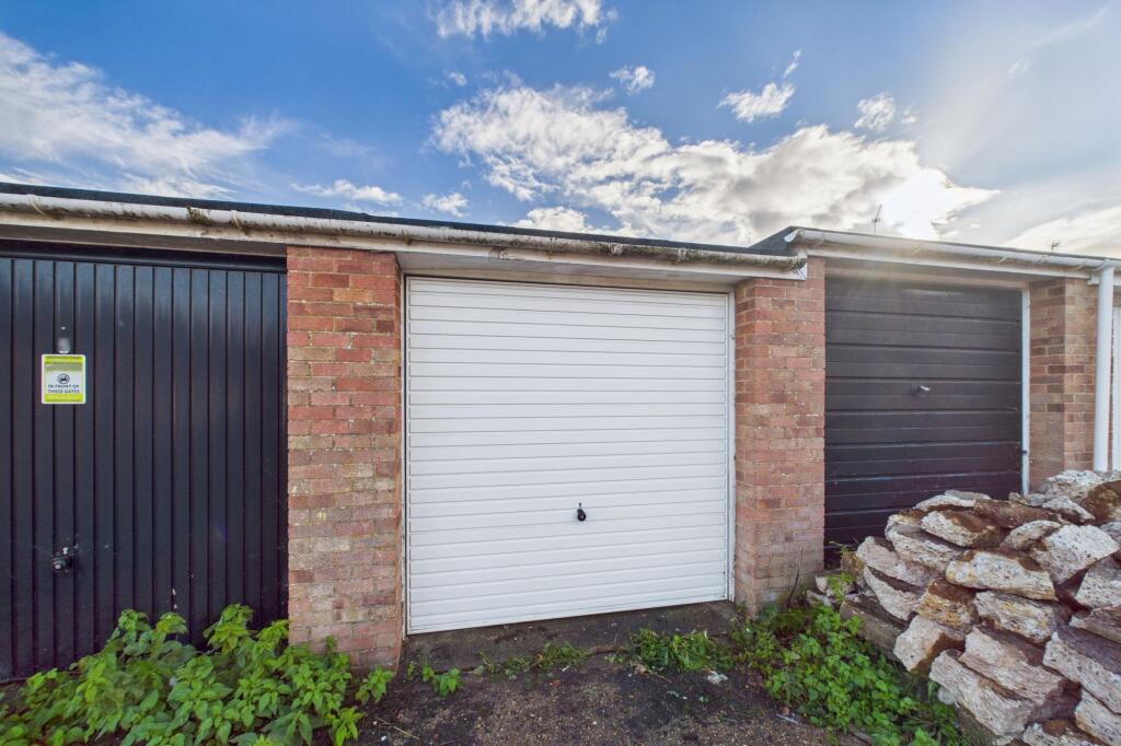 Garage En-Block