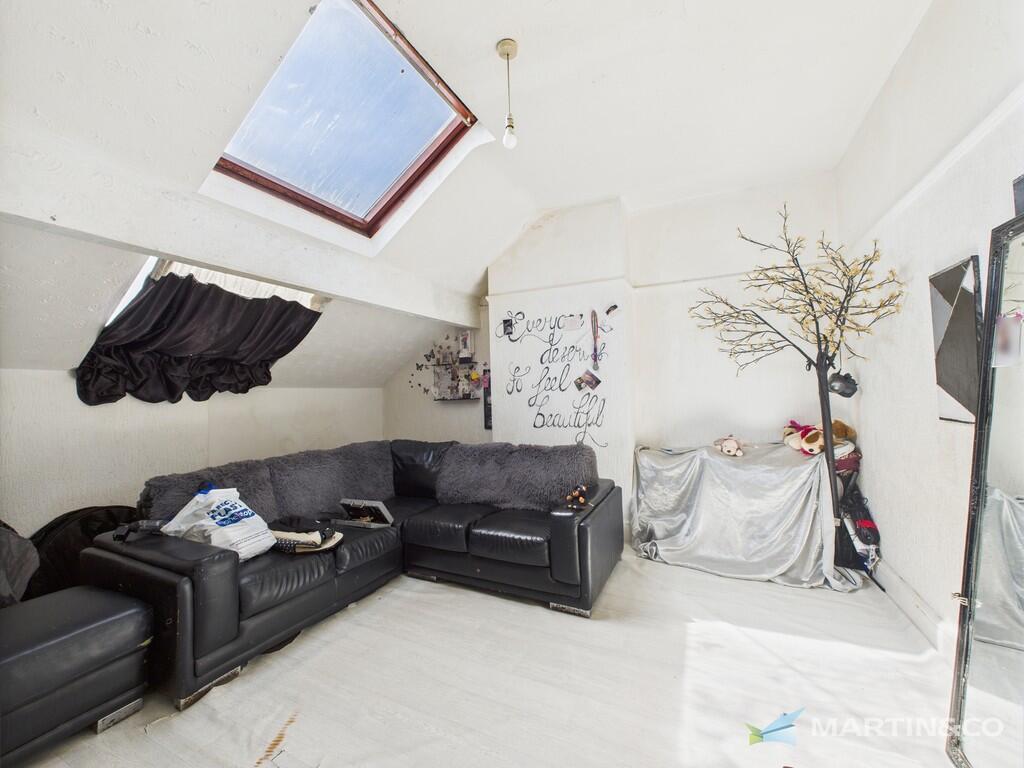 CAM02318G0-PR0518...