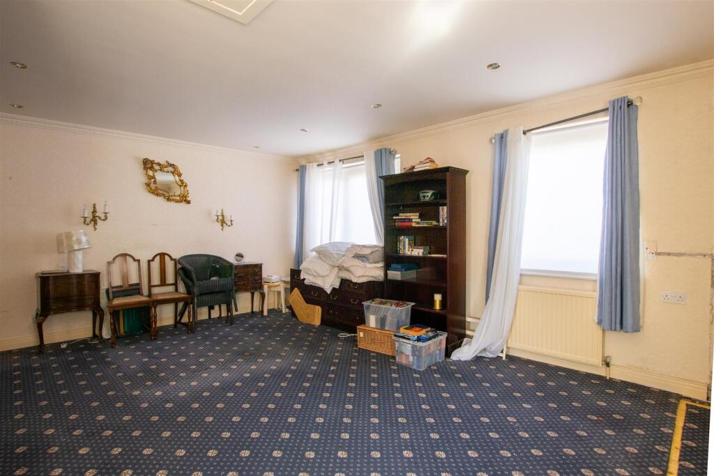 bedroom-2.jpg