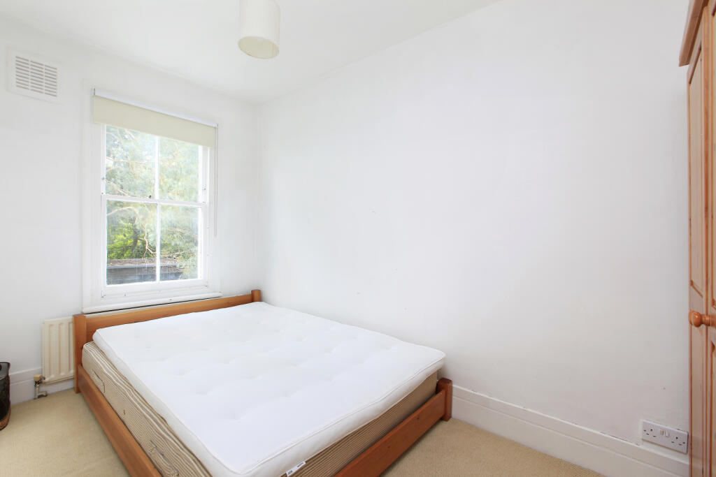 property in Balham Park Road, 
Balham, SW12