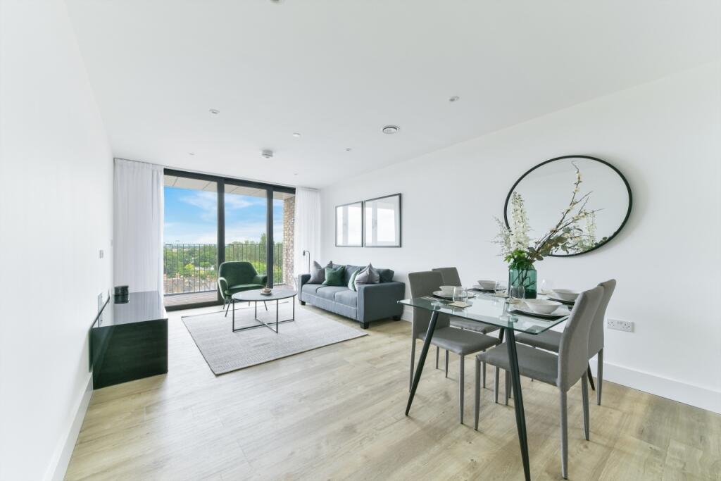 Liivng Area - Epsom