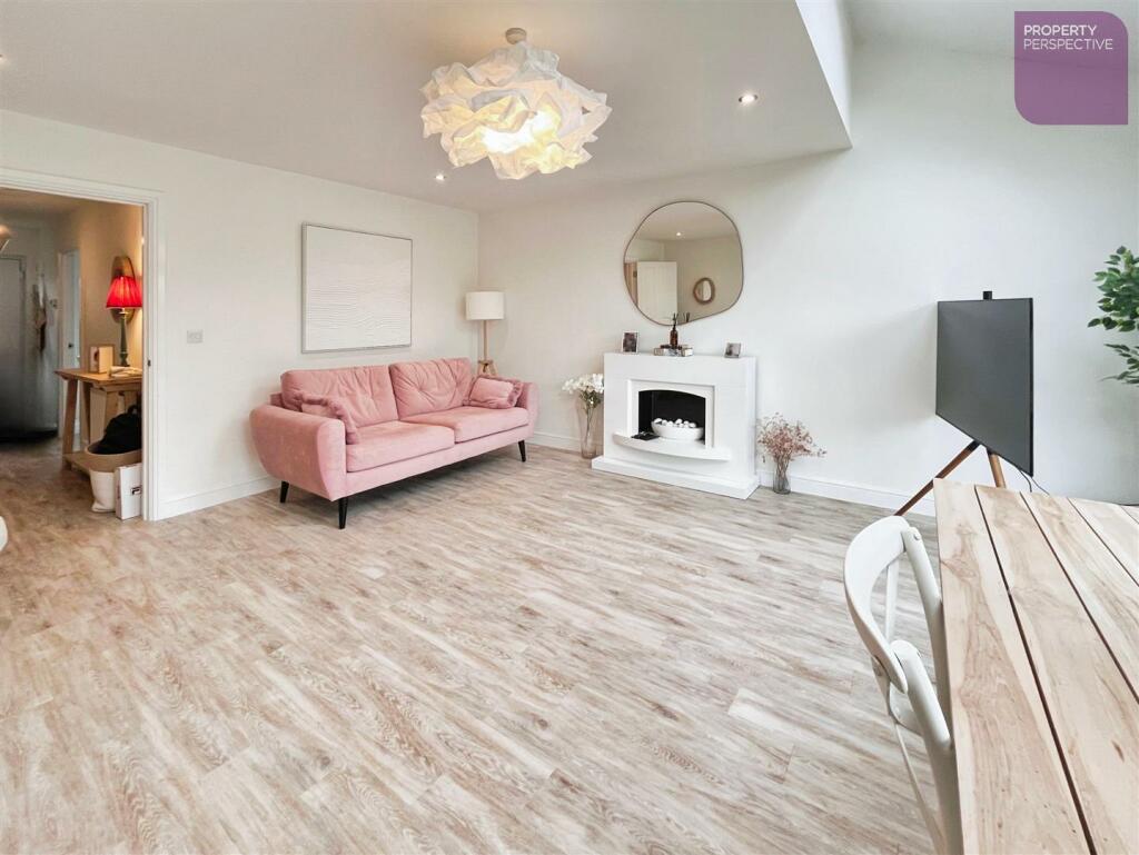 editedimage-03b4543d-e4b8-4f5b-ba4c-f1154f86bea4 2